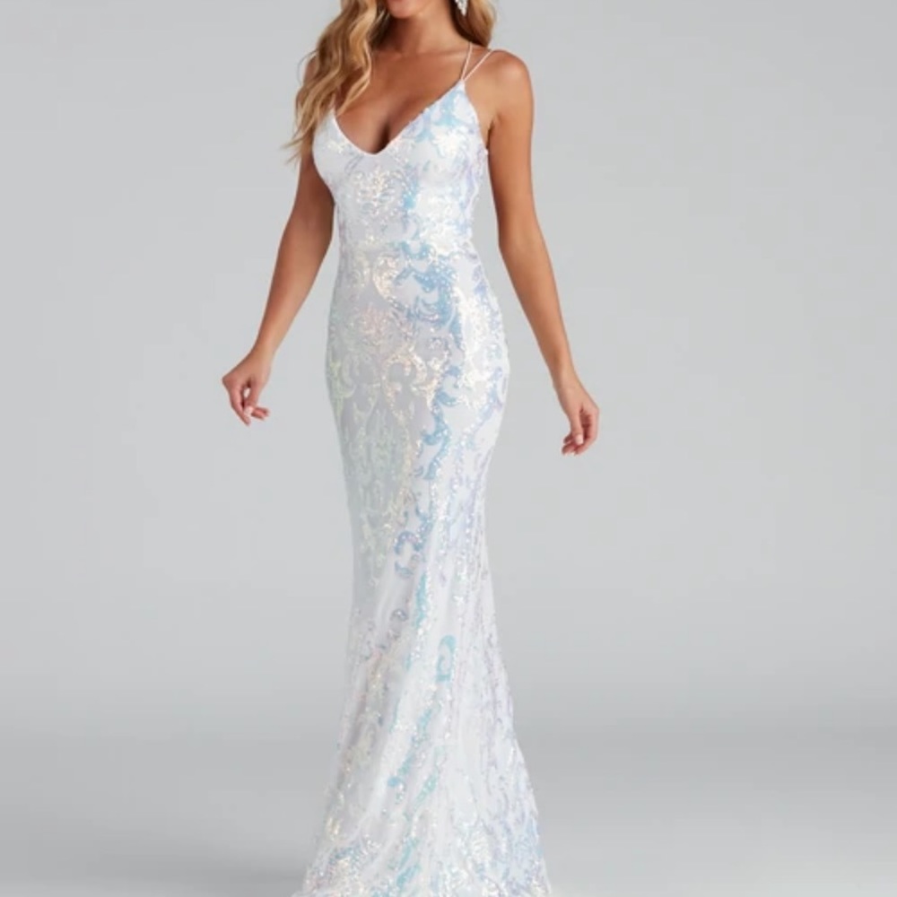 Windsor gown